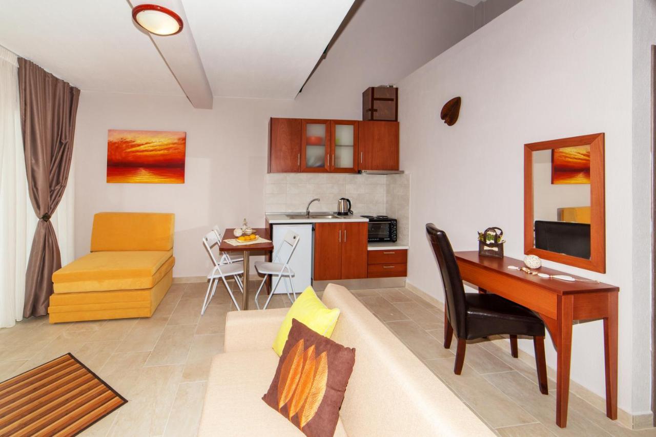 Erosaria Suites Nikiti  Exterior foto